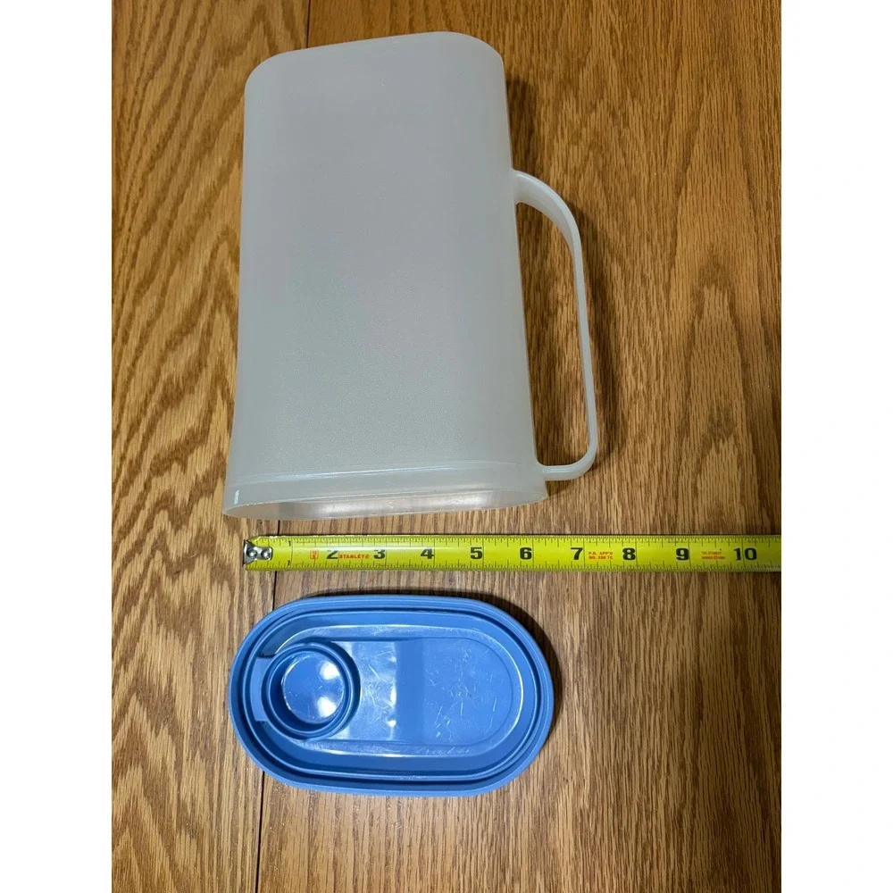 Tupperware capacity refrigerator